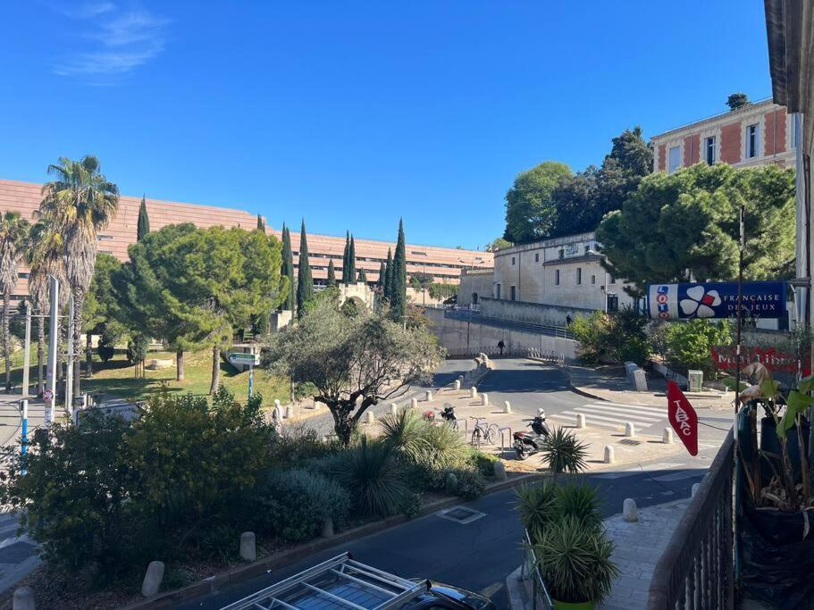 Apartamento Montpellier Centre - La Fenetre De L'Ecusson Exterior foto